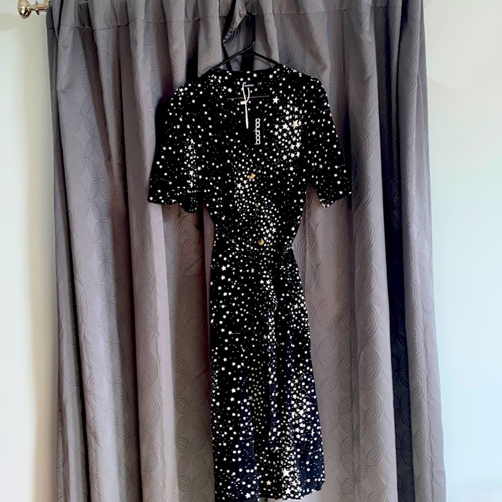 Boohoo (brand new tags on) short sleeve dress